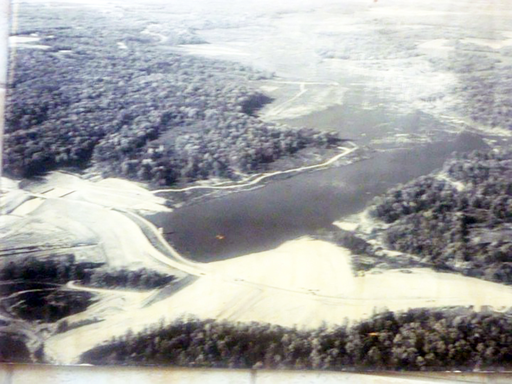 Aerial view of Lake Lou Yaeger filling for the first time in the mid-1960s